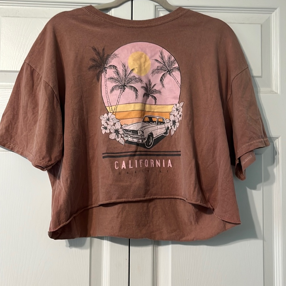 dusty pink cropped Tshirt, size M